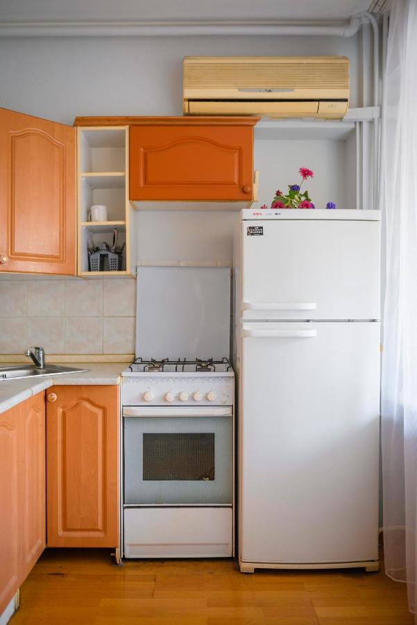 Apartamento На Проспекте Ленина Almatý Exterior foto